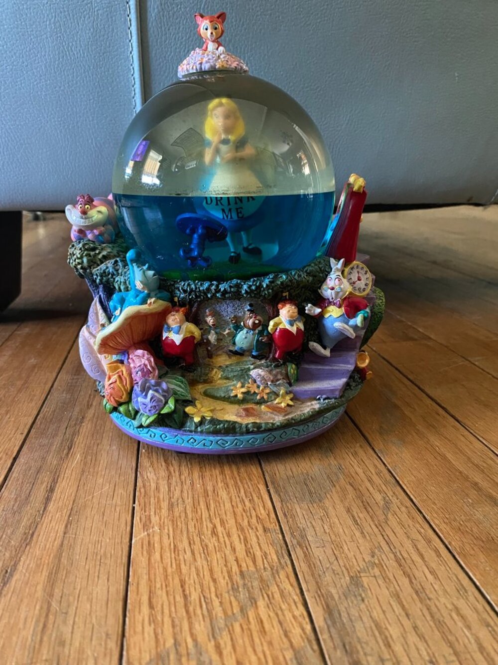 Disney Alice in Wonderland Drink Me All in the Golden Afternoon Music Snow Globe